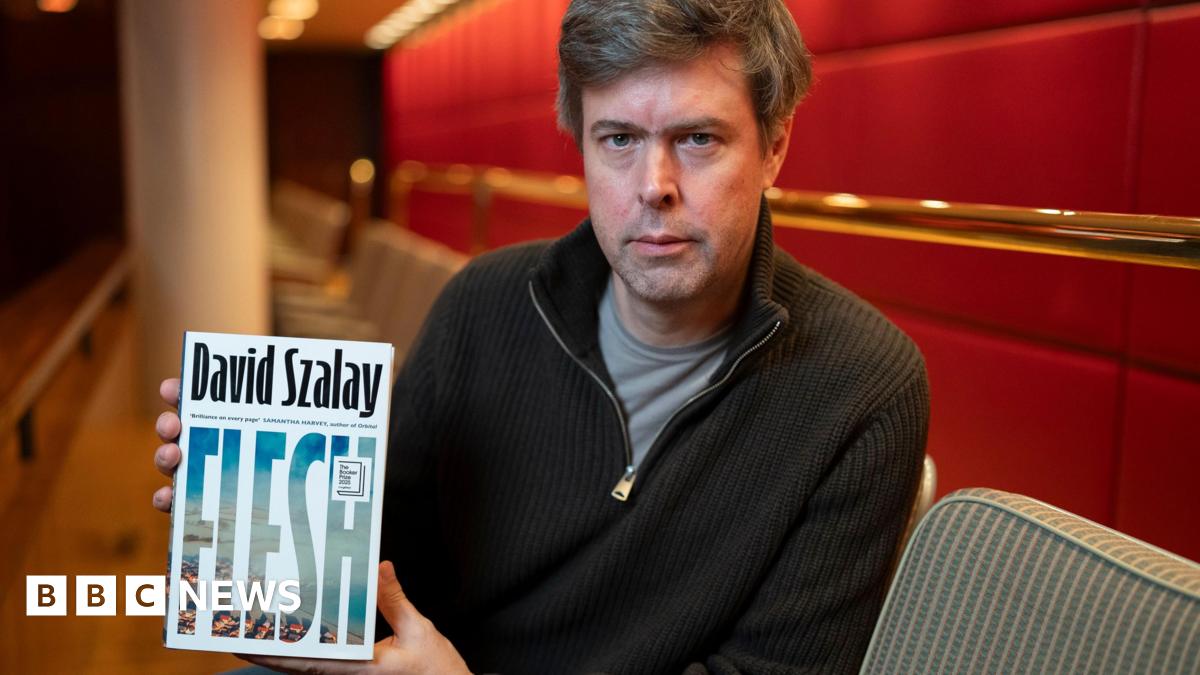 
                            Booker Prize: David Szalay's Flesh wins 2025 fiction award