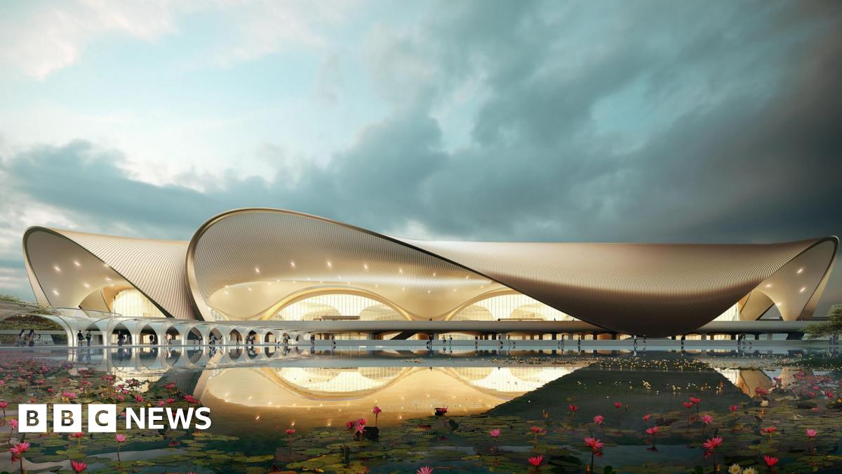 Mumbai's new airport faces traffic woes as it takes on Singapore and Dubai