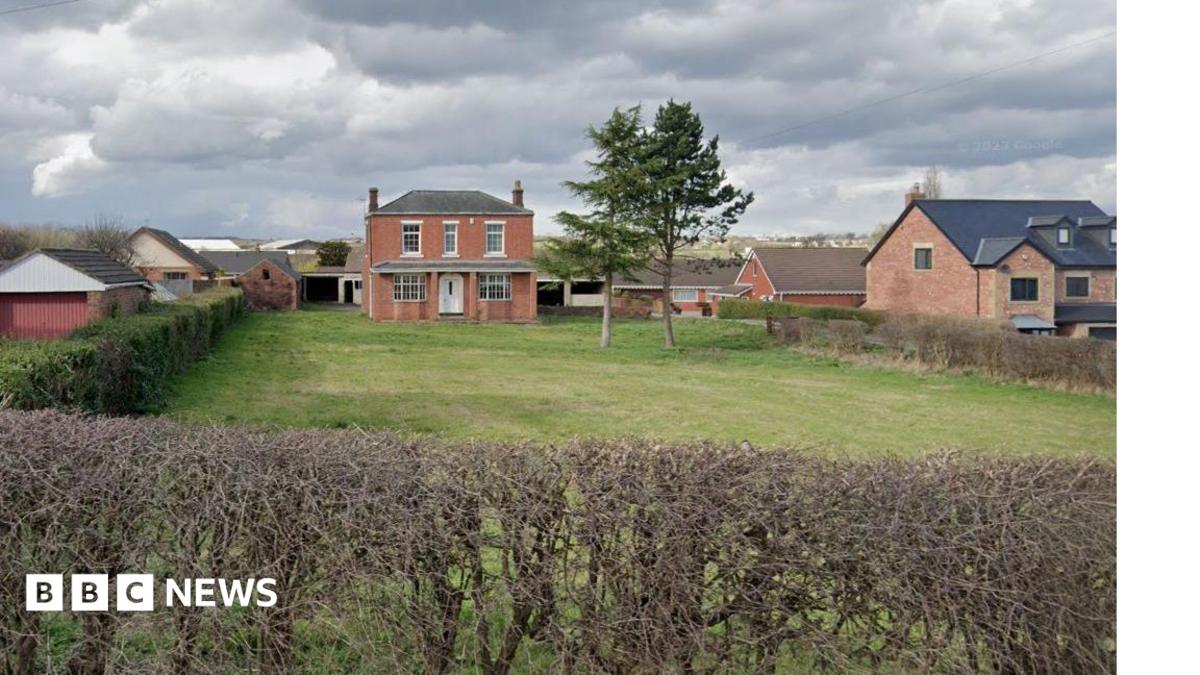 bbc.co.uk - Tony Gardner - Villagers object to homes plan for 'landmark' farm near Wakefield