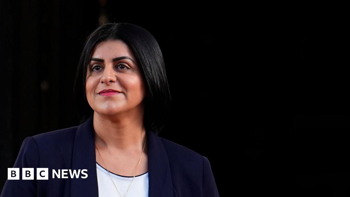 Emily Ferrer masturbando sua buceta