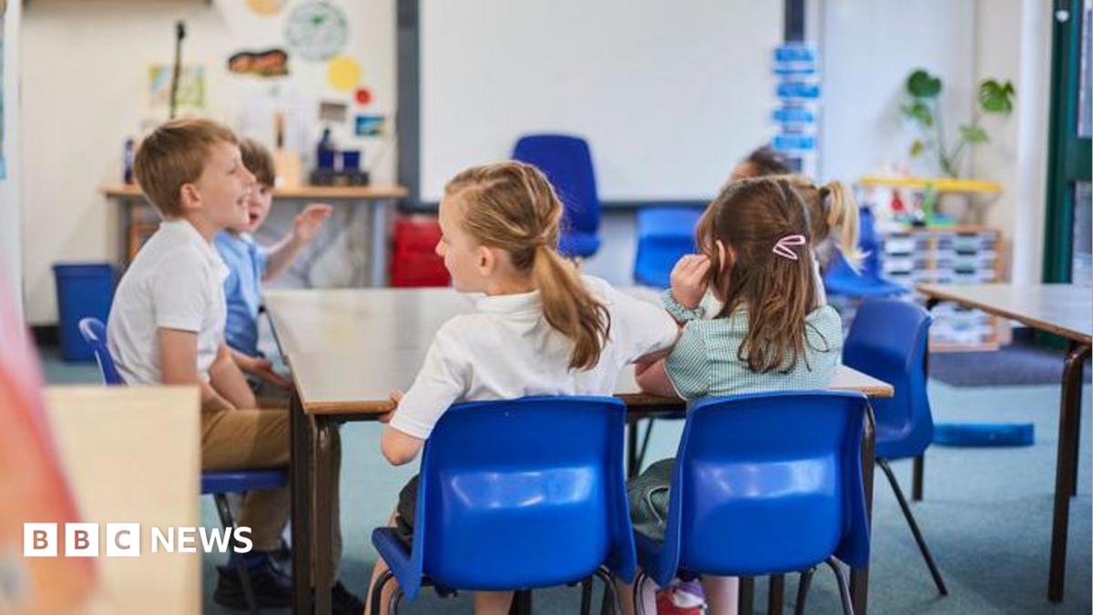 Free school meal pupils falling further behind their peers, report warns