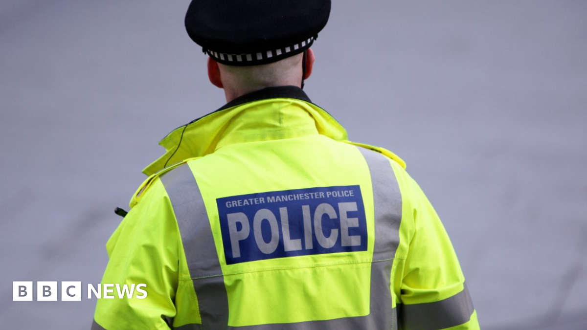 Teaching assistant arrested in schoolgirl grooming investigation | Manchester News Teaching assistant arrested in schoolgirl grooming investigation | Manchester News