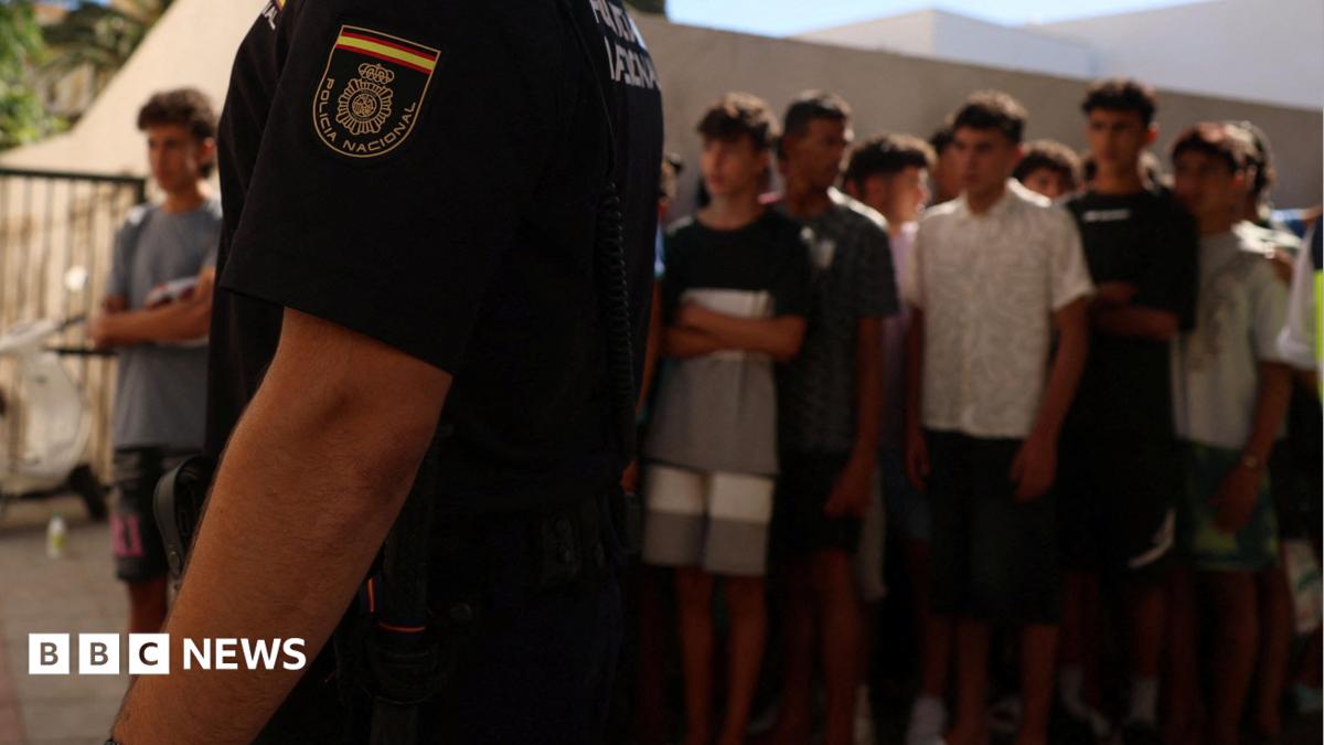 Thousands of migrants still in Ceuta after border crisis, local leader says