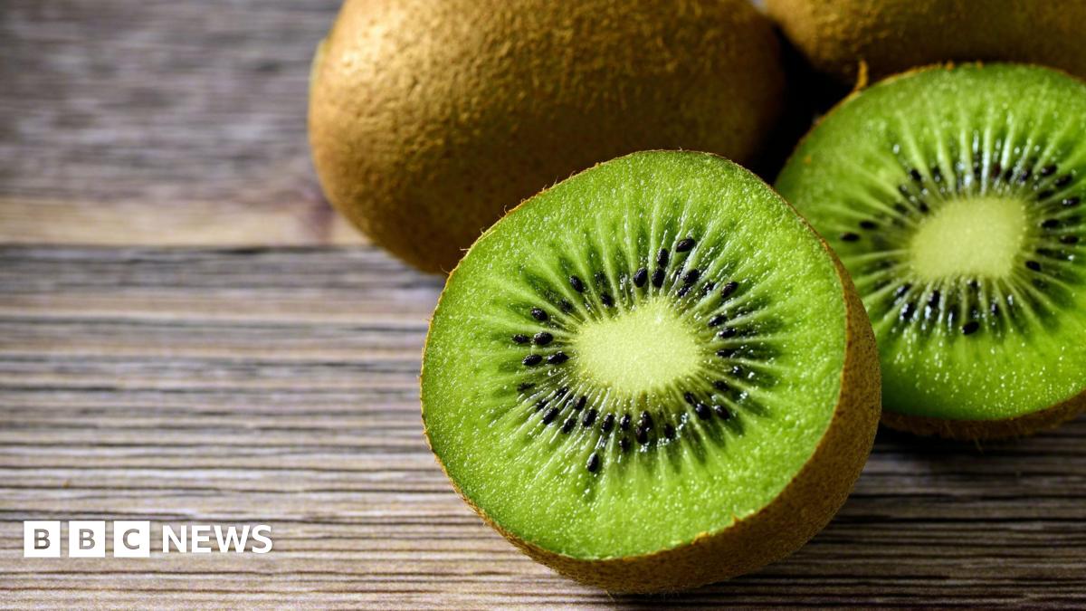 Kiwis and mineral water can cut constipation, says new guidance