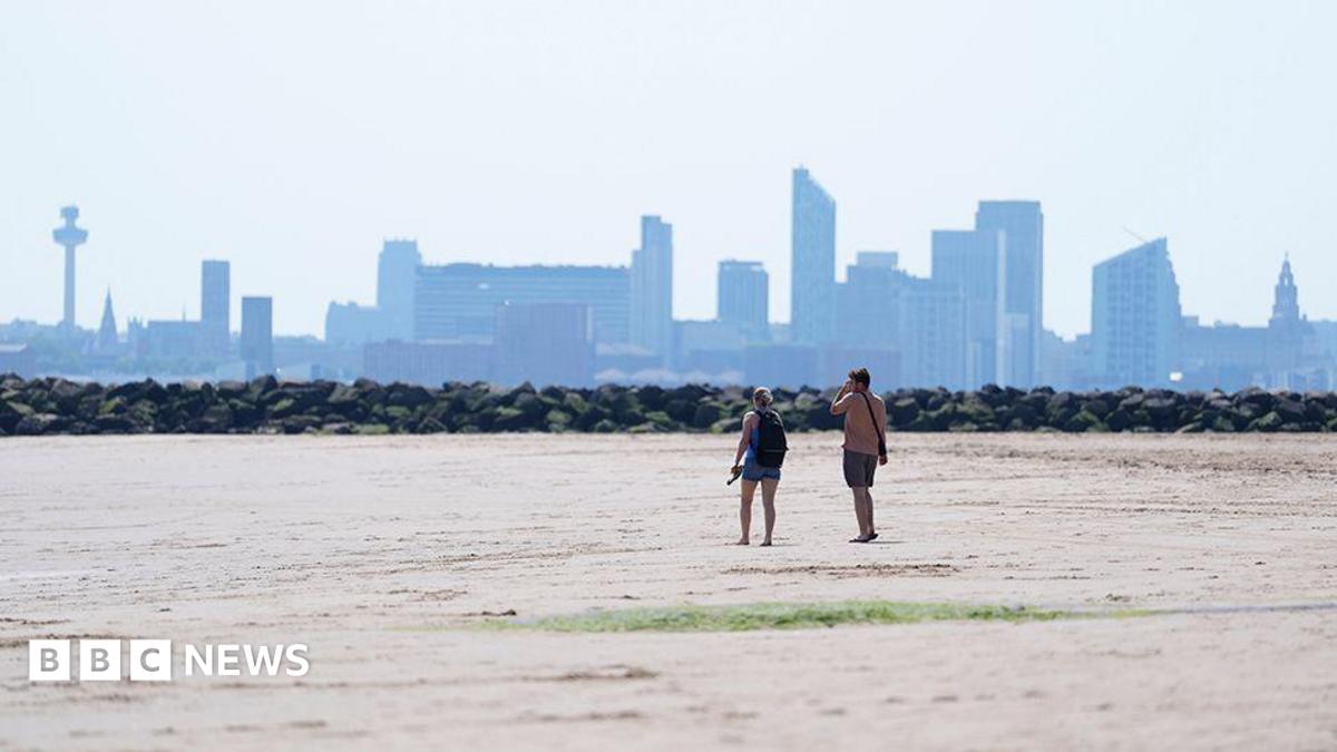 How is the heatwave affecting the North West of England? | Manchester News How is the heatwave affecting the North West of England? | Manchester News