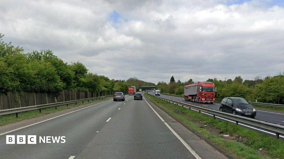 Two die in motorcycle crash on A1 in Nottinghamshire