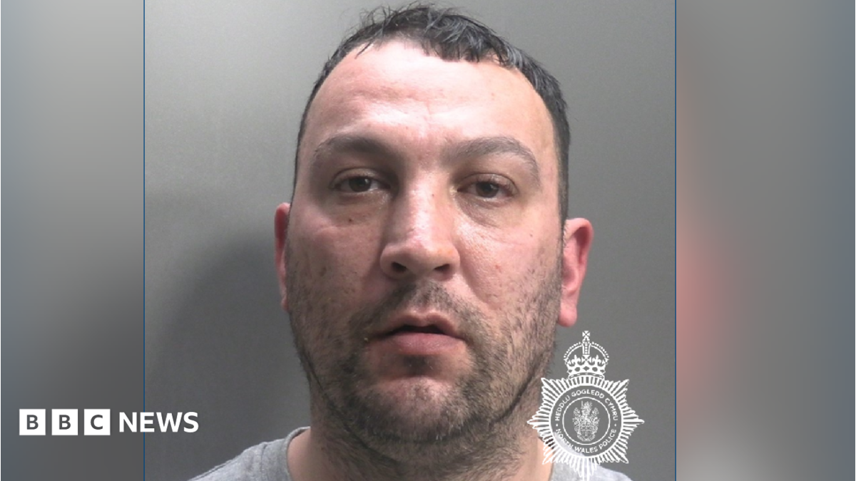 ‘Dangerous’ man released on bail in Llandudno as judge demands answers
