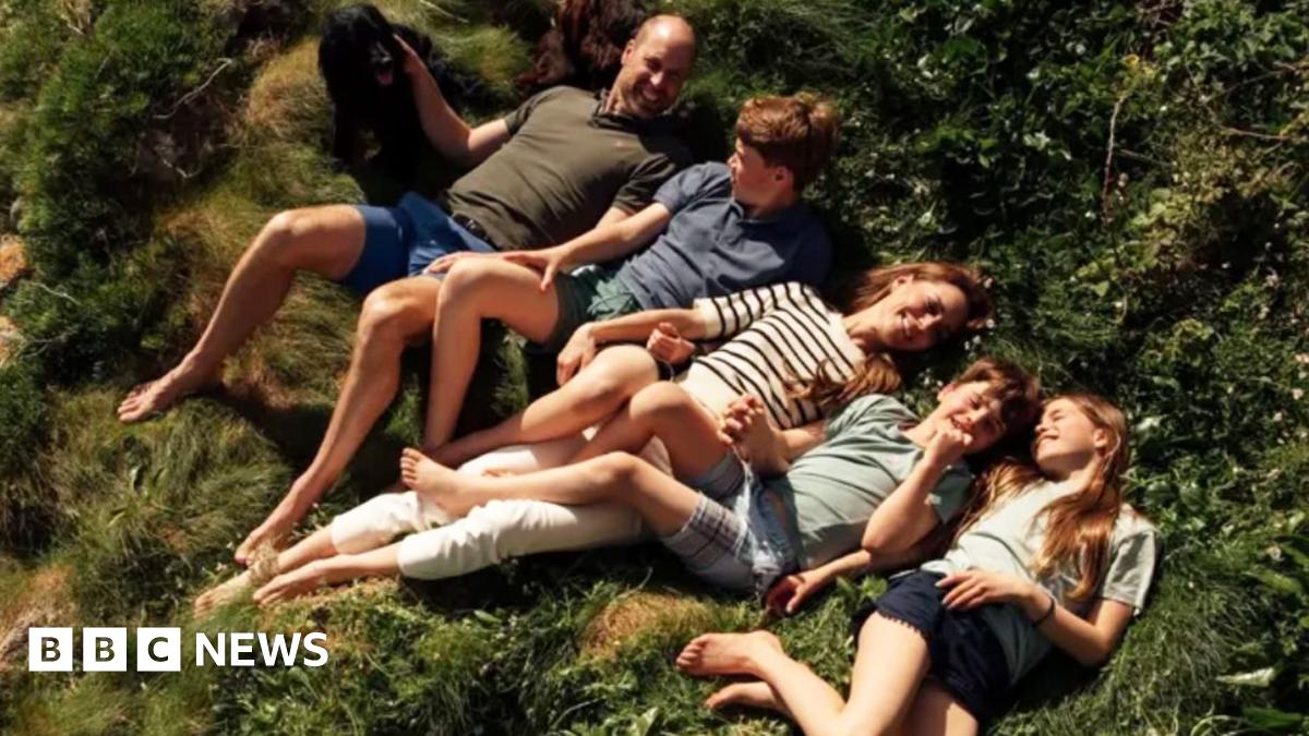William and Catherine share new photo to mark 15th wedding anniversary   www.bbc.co.uk