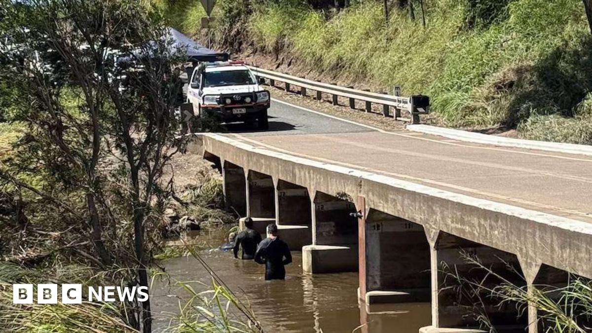 Bodies of two Chinese backpackers found in Australian floodwaters