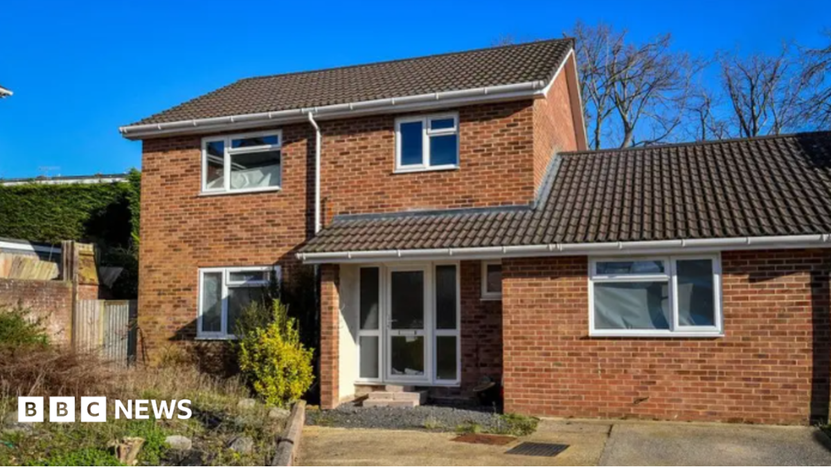 bbc.co.uk - Marie Lennon - Salisbury home of spy in Novichok attack for sale