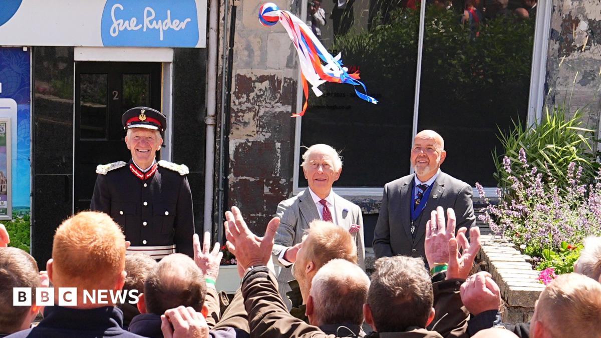 bbc.co.uk - David Knox - King Charles takes part in historic Jedburgh hand ba' game