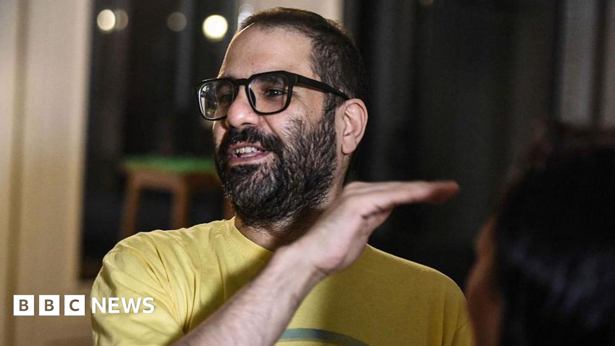 British-Egyptian dissident apologises for tweets as Tories push for UK deportation