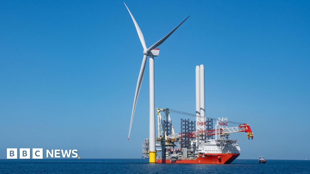 Record-breaking wind turbine installed off the Suffolk coast