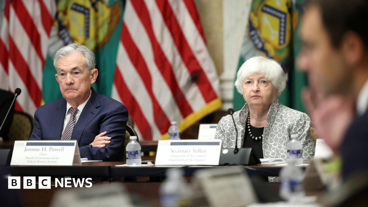 Former Fed chairs condemn criminal investigation into Jerome Powell