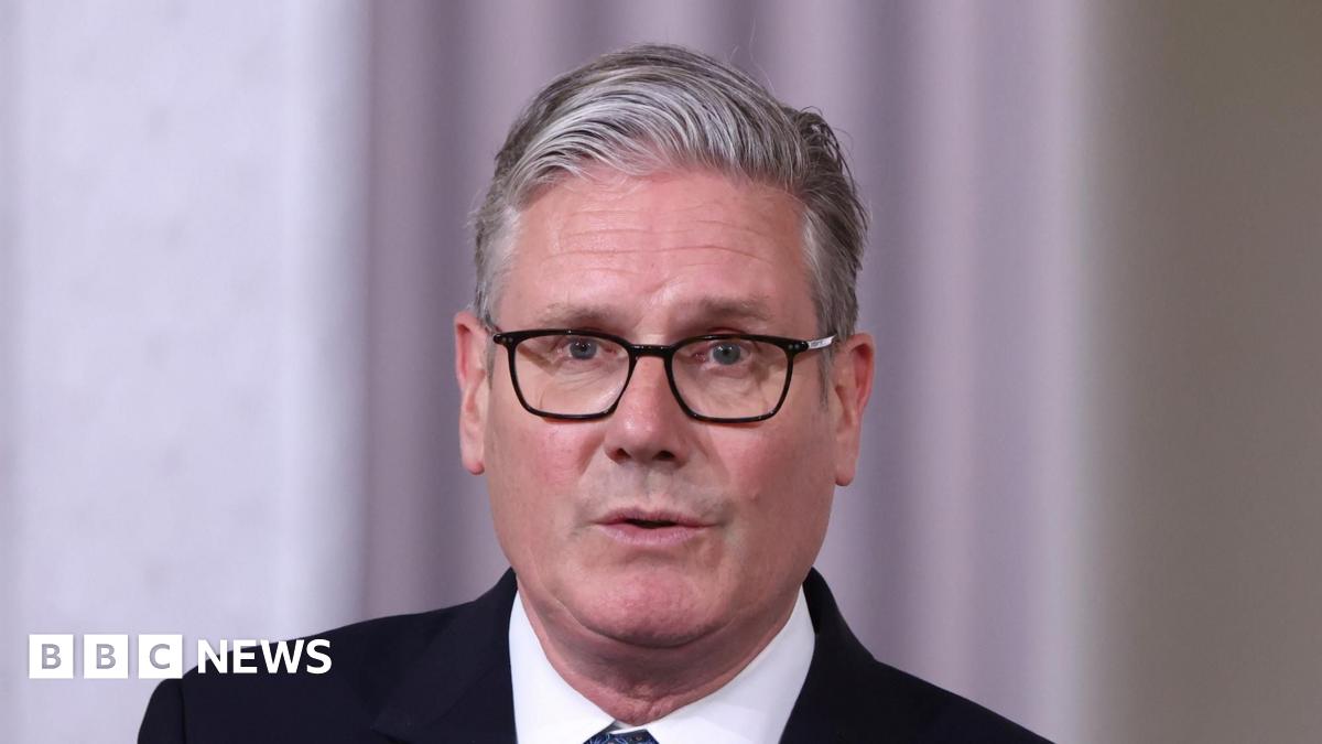 Starmer accused of ‘skulking’ and shunning Sarwar in Scotland   www.bbc.co.uk