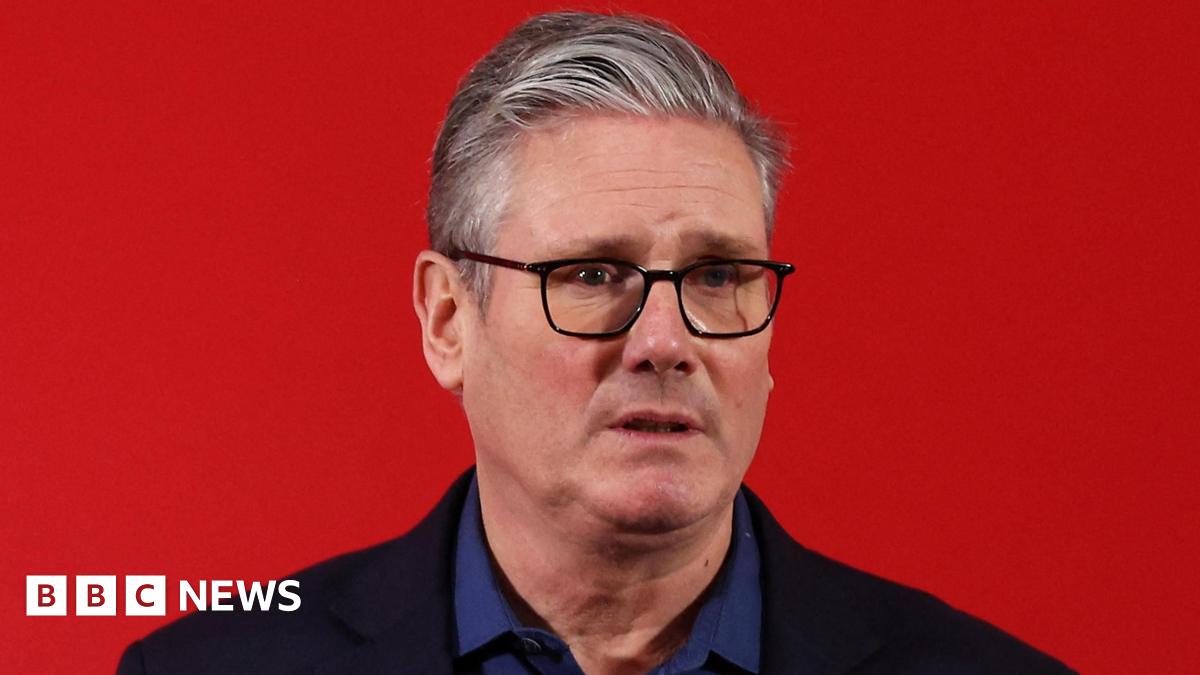 
                            Keir Starmer apologises to Jeffrey Epstein victims for believing Mandelson's 'lies'