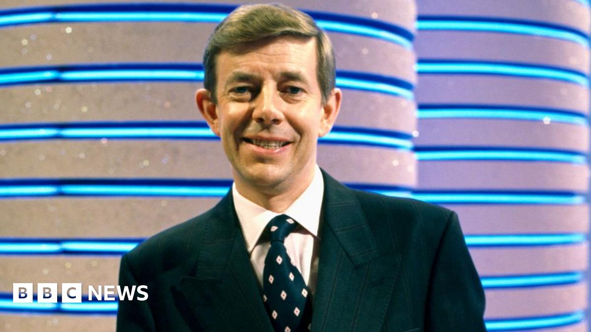 TV presenter and journalist Henry Kelly dies