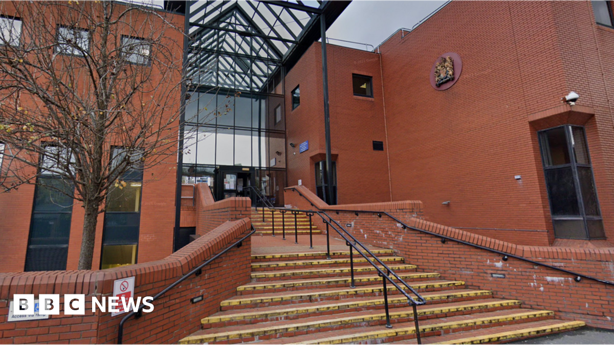 Cases moved after burst pipe in Leicester Crown Court cells