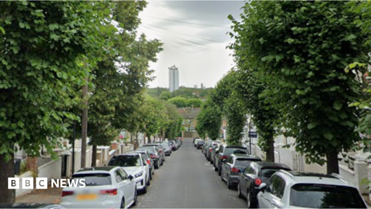 Three Teens Arrested After Fatal Stabbing in Battersea