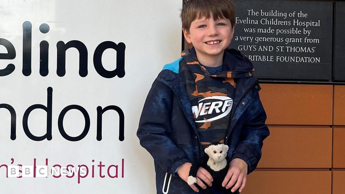 Evelina Hospital: Boy’s robotic surgery a first for London