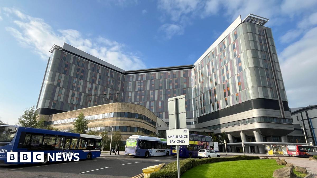 Health board insists hospital is safe after families raise concerns with first minister