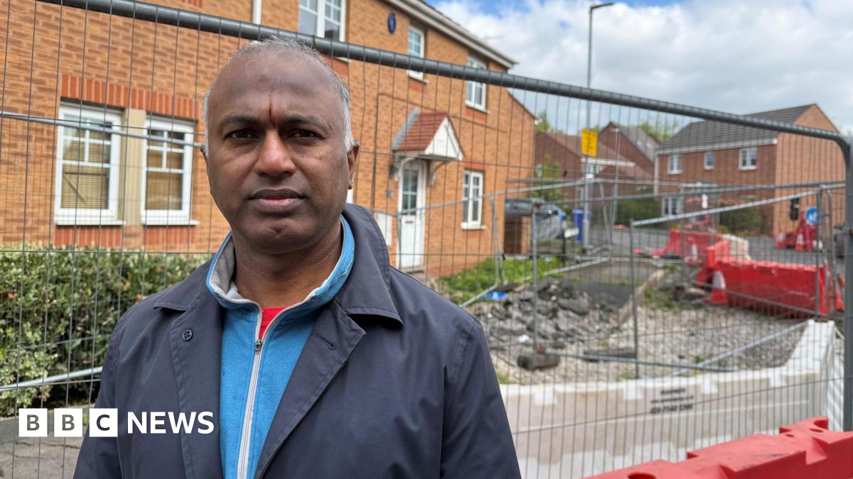 bbc.co.uk - Richard Price - Houses 'worth nothing' on sinkhole-blocked Stoke-on-Trent road
