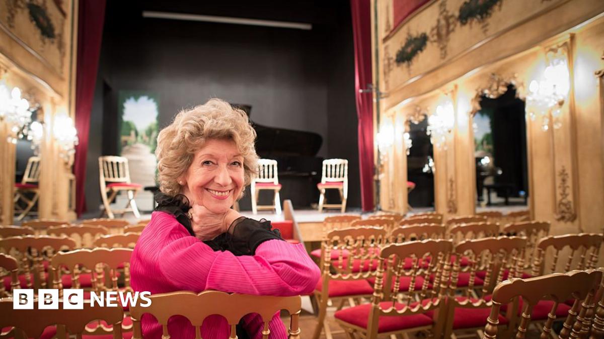 English Soprano Dame Felicity Lott dies aged 79