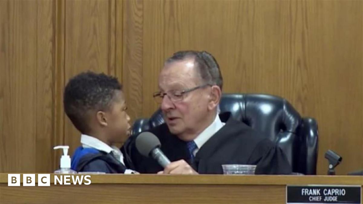 Frank Caprio: 'Nicest judge in the world' dies aged 88