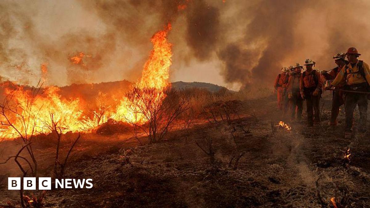 Rapidly spreading fire prompts thousands of evacuations in California