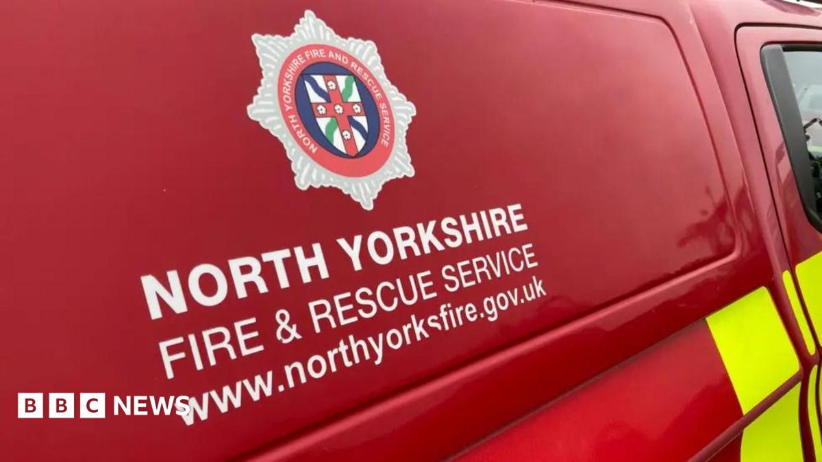 Leeming barn destroyed after 'controlled burn' spread