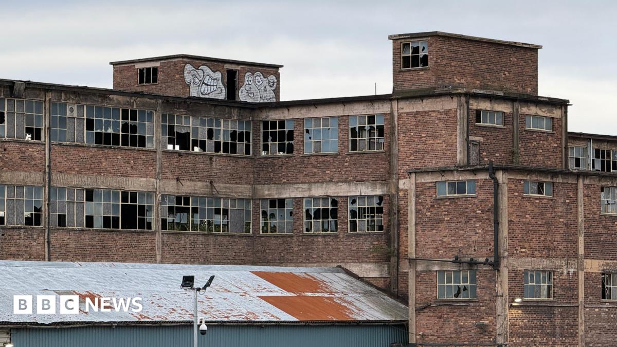 Fire-hit former Stoke-on-Trent Twyford factory to be demolished
