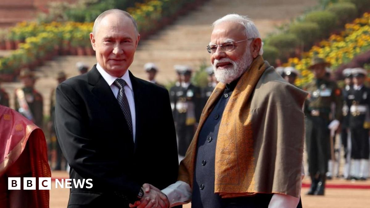 Putin India visit live: Russian President Vladimir Putin meets Prime Minister Narendra Modi thumbnail