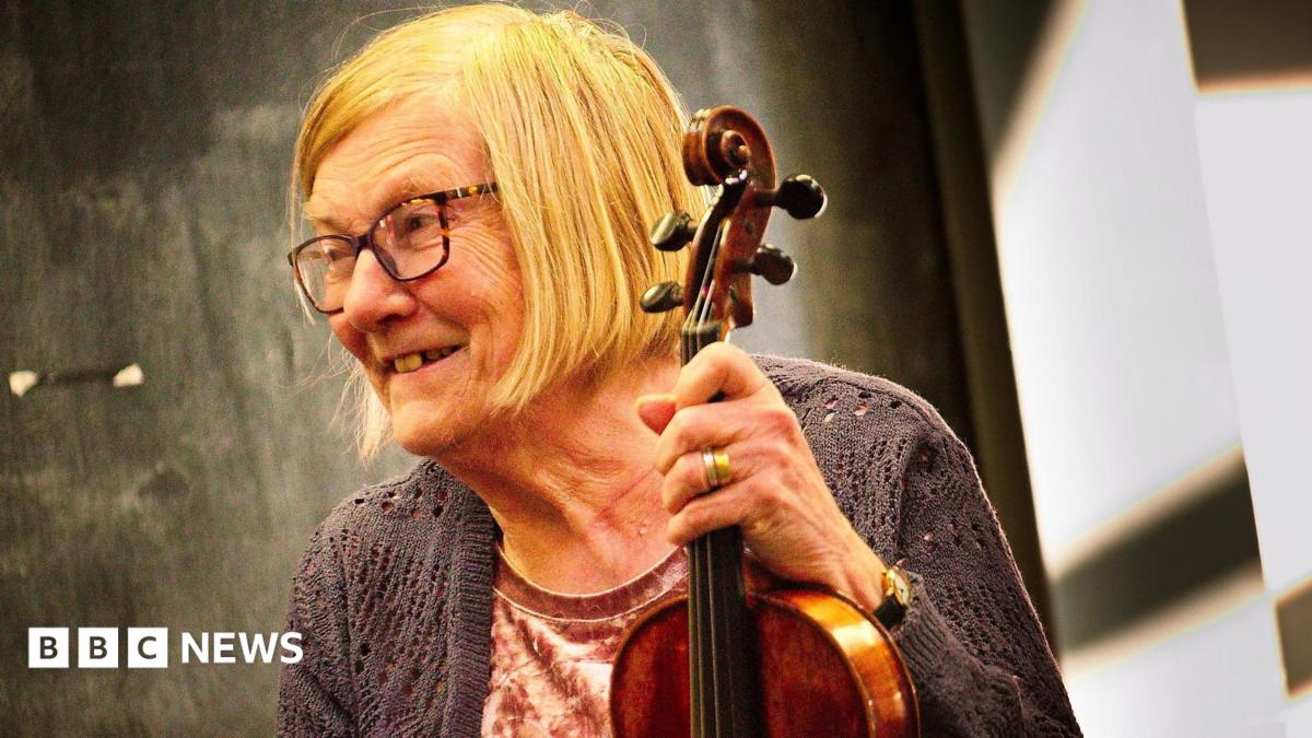 Irish traditional music figure Eithne Vallely dies at 81