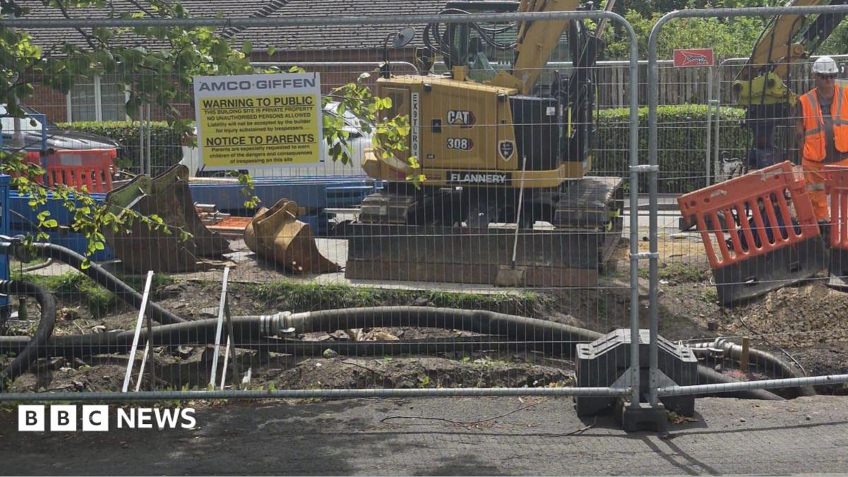 MP says third day of internet outage 'disgraceful'