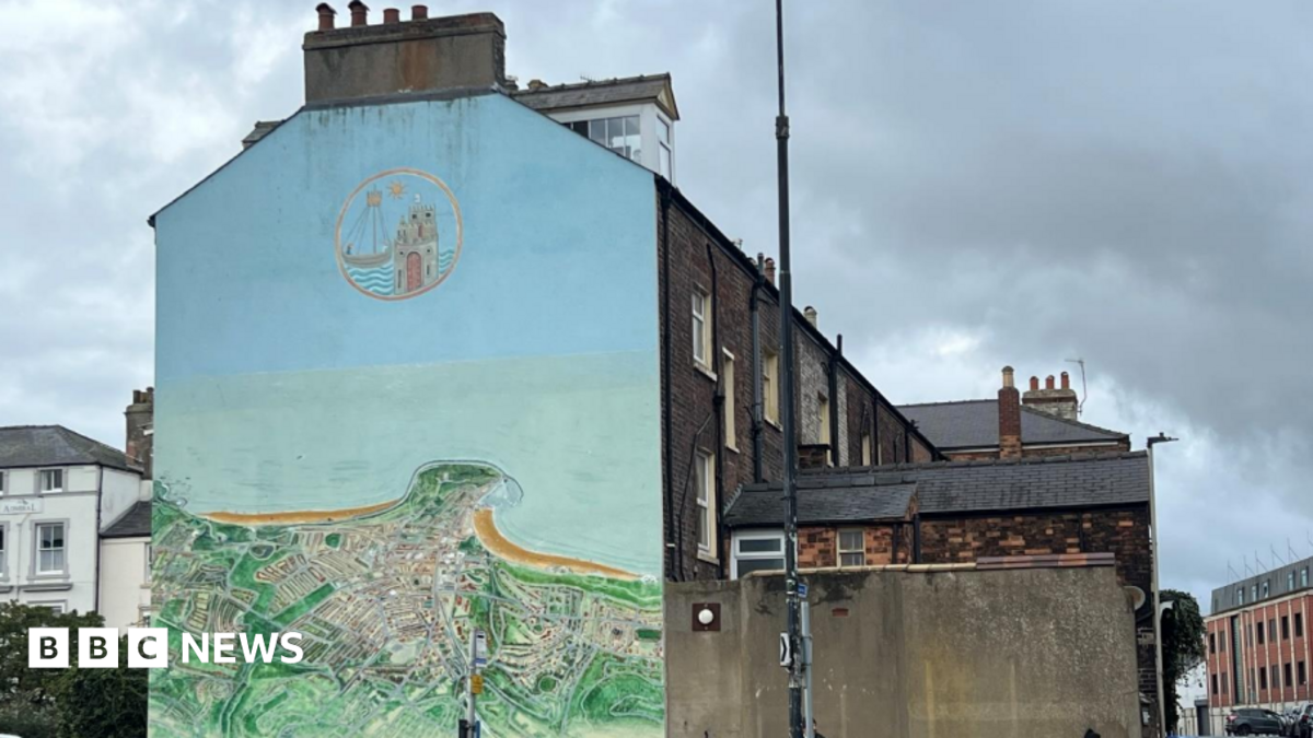 Bid to extend mural in Scarborough wins approval