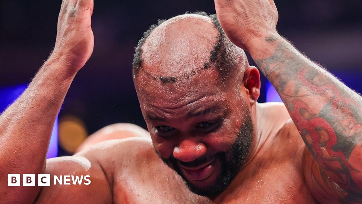 
                            BBC News quiz of the week: How did this boxer lose his hair during a fight?