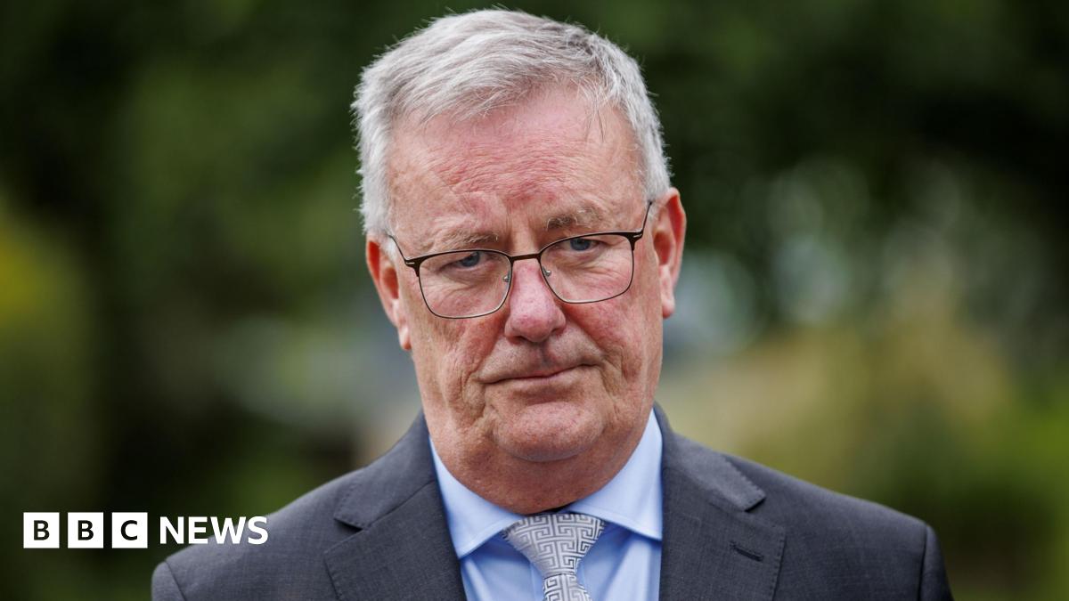Health Minister Apologises: 12,000 Referral Letters Missing