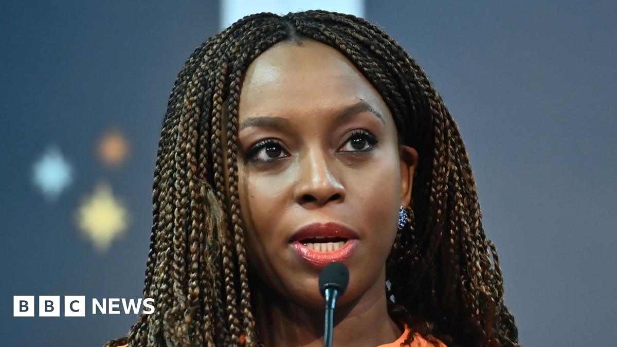 
                            Chimamanda Ngozi Adichie: Nigeria to hold inquest into death of author's toddler