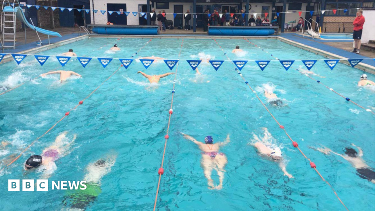 Wolsingham fundraising swim for Stanhope open-air pool 