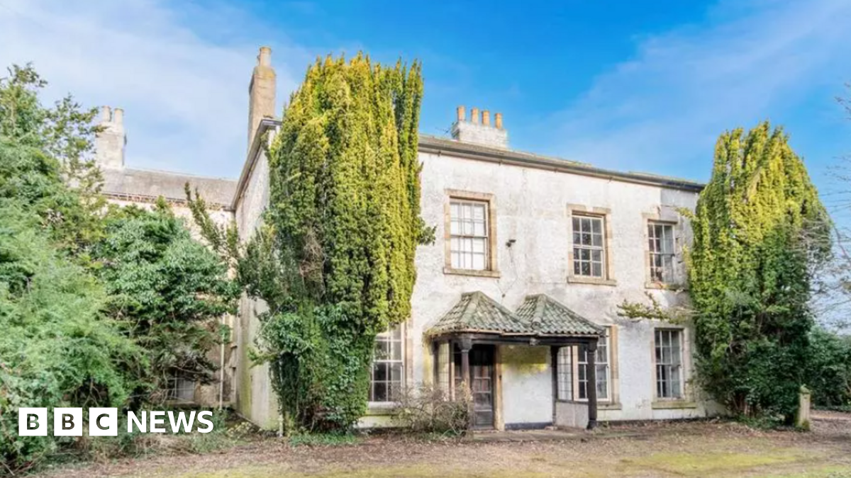 Doncaster manor house with royal links could become school
