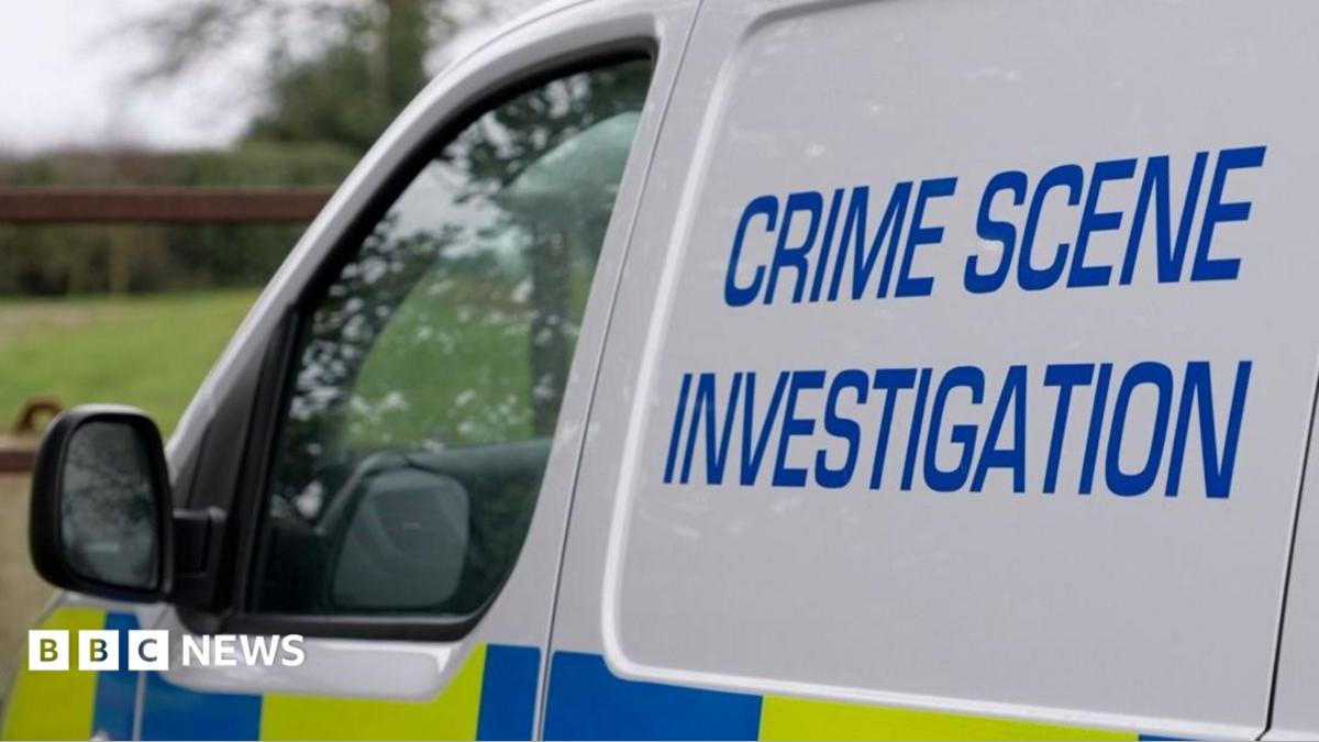 Murder inquiry after man bitten by dog dies