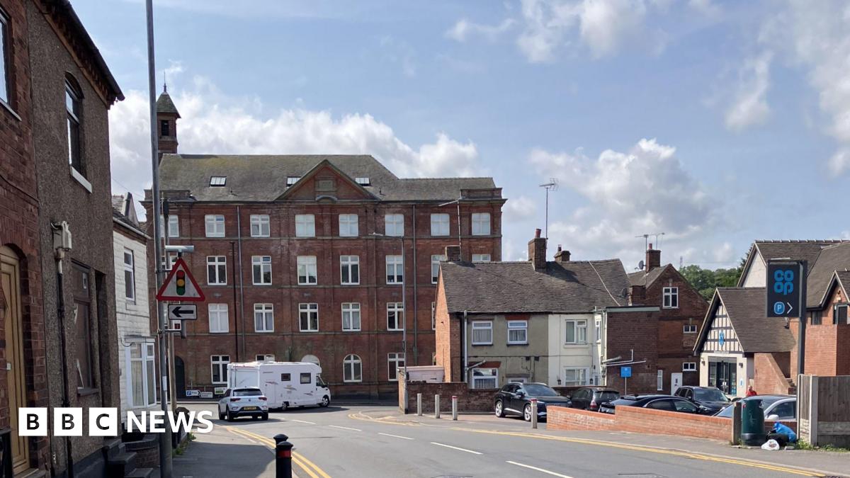 Disruption warning as work begins on new Staffordshire crossing