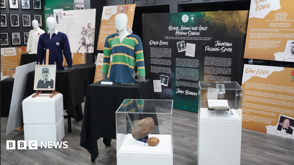 Northampton Saints honour past players with heritage exhibition - BBC News
