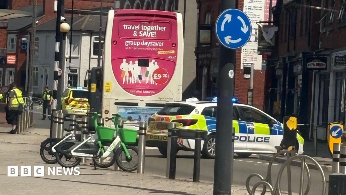 Teenager in life-threatening condition after Oldbury stabbing