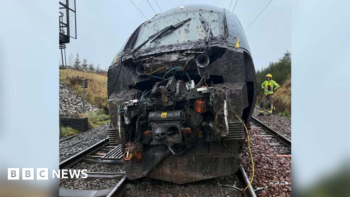 West Coast Main Line: Train derails in Cumbria with 'days' of disruption expected