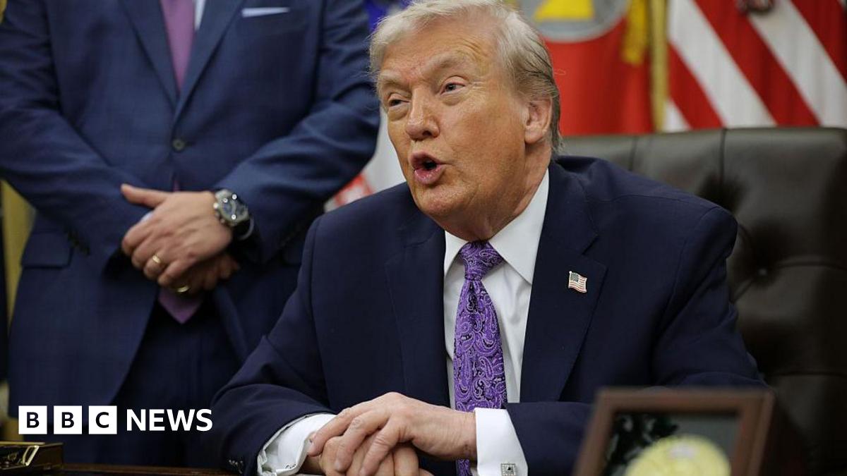 Trump says he will pardon jailed elections clerk Tina Peters