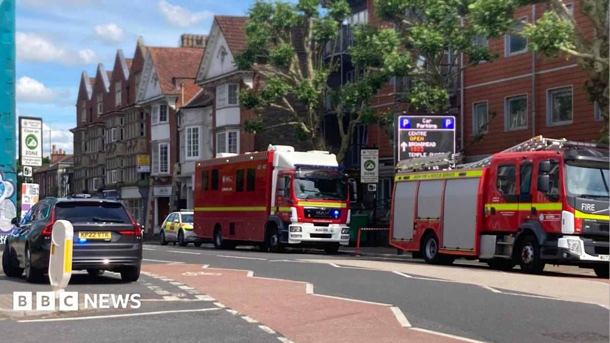 Colston Street in Bristol remains closed for gas pipe repairs