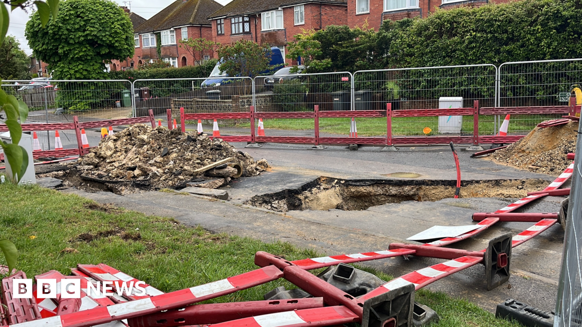 Hailsham running event postponed after emergency trench dug