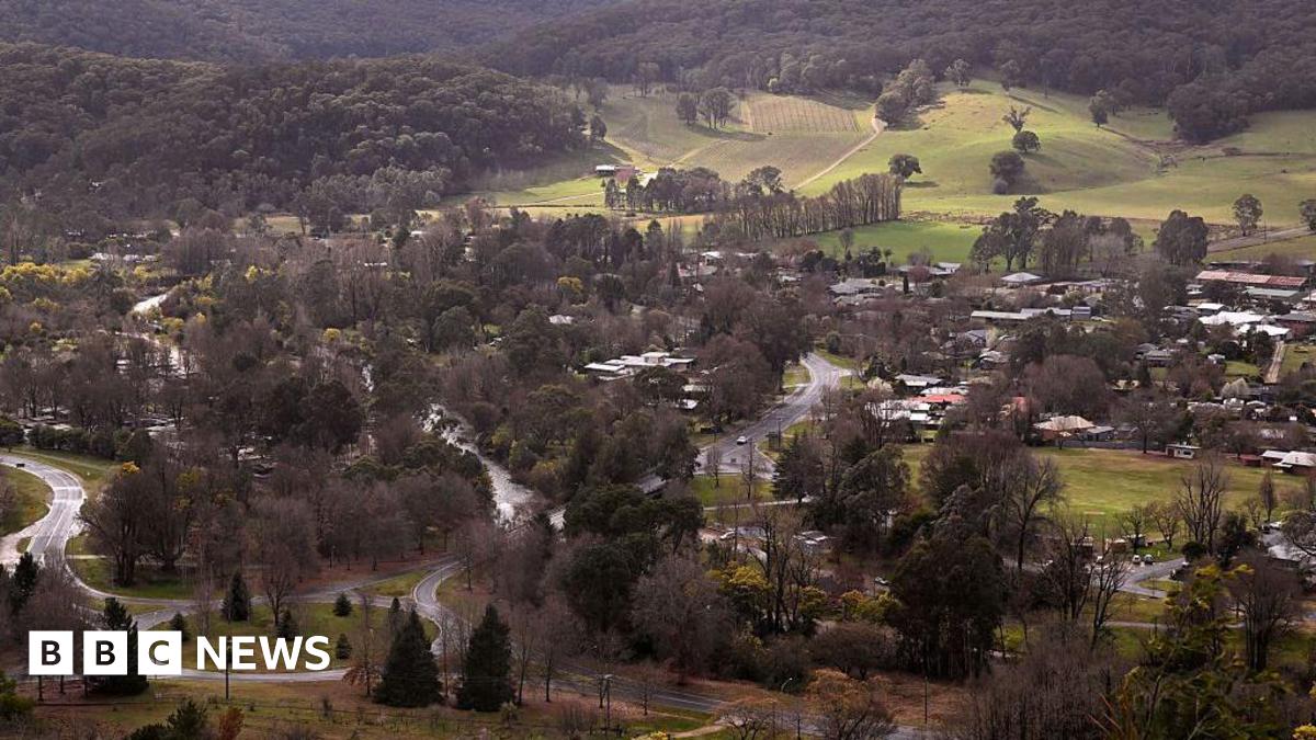 Dezi Freeman: Porepunkah residents on hopes after manhunt ends