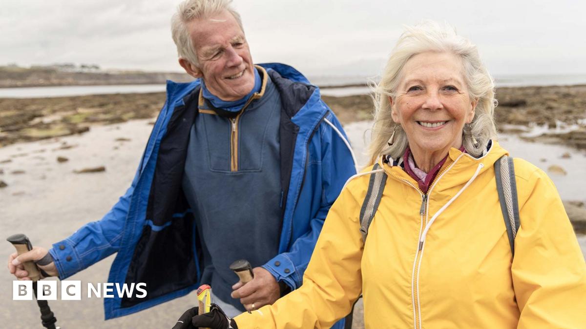 UK healthy life expectancy falls by two years in past decade